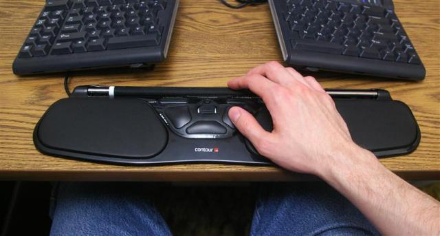 Top-10-ergonomic-gadgets-relieves-hand-pain-mouse
